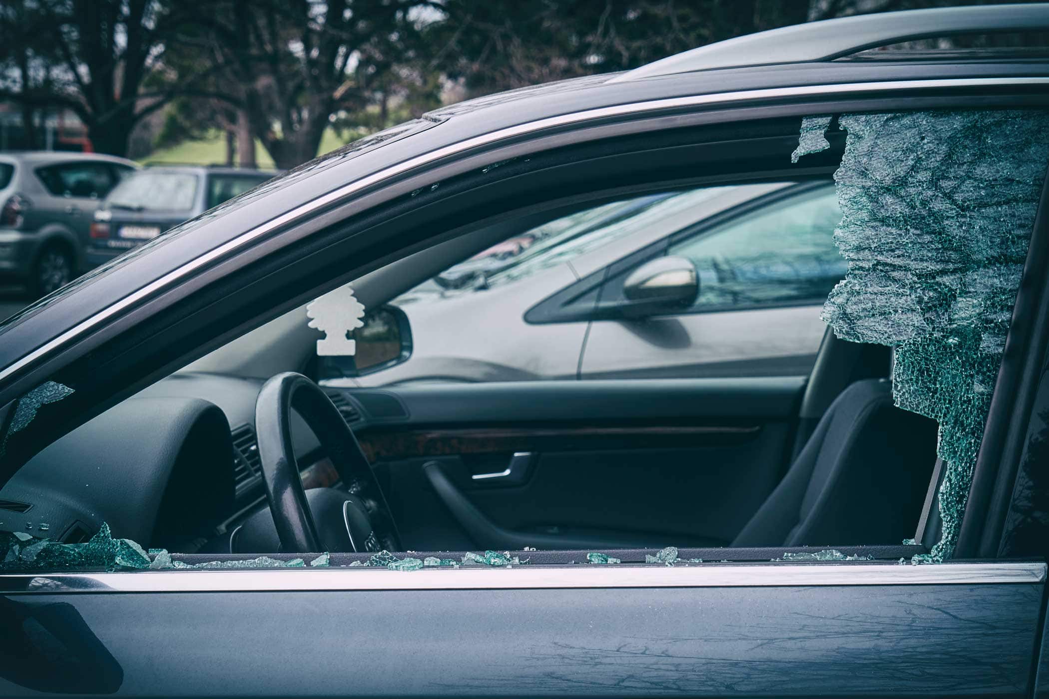 The lowered Window in the car